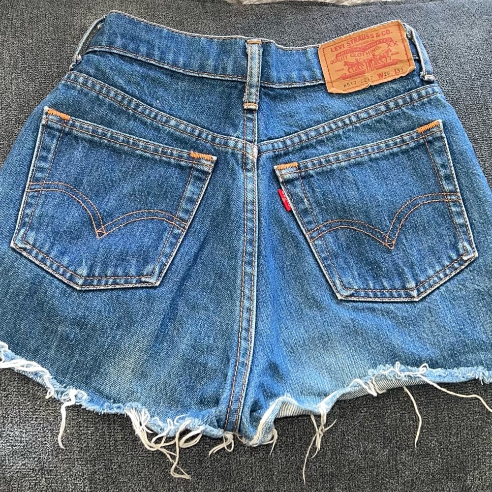 Vintage Levi’s Cut Off Shorts Size 00